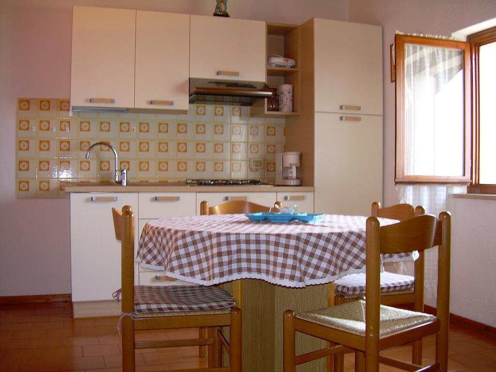 Casa Mary Apartment Brenzone sul Garda Cameră foto